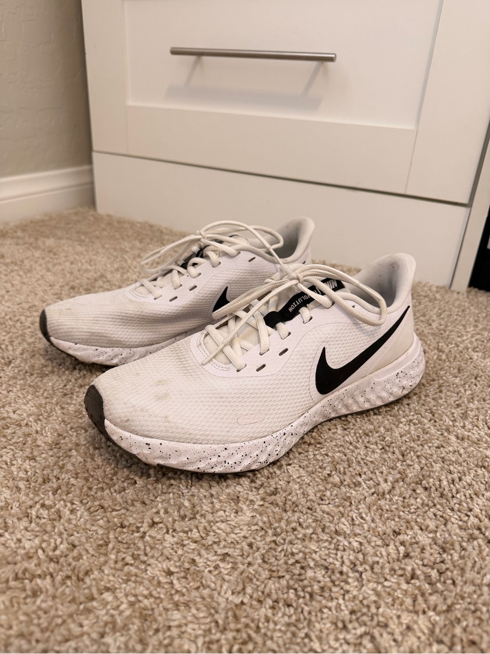 Nike Women’s White Running Sneakers 9.5